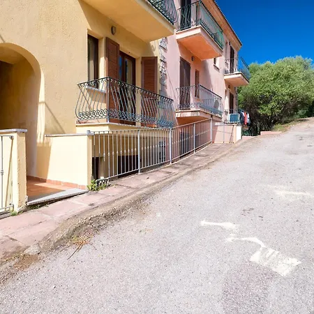 Vista Mare Vakantiehuis Badesi